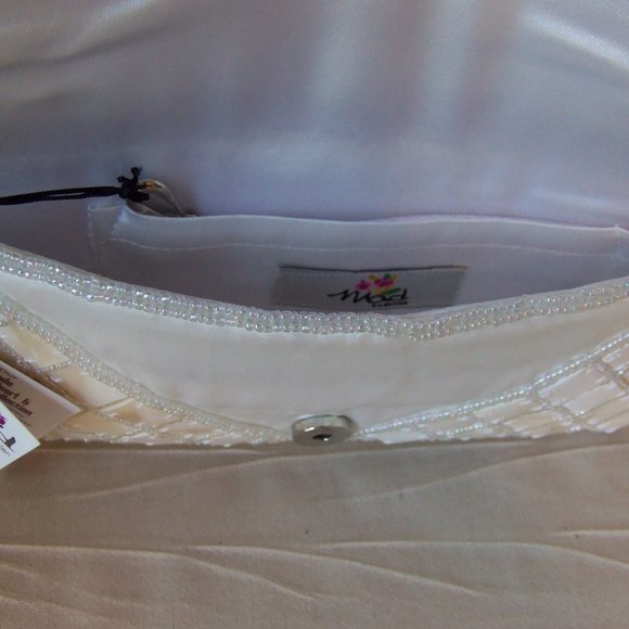 NWT Mod by Design Mother of Pearl Clutch - Picture 8 of 12